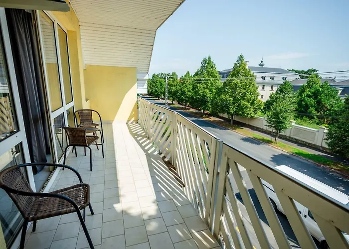 Teraszos Vendeghaz * Kestel